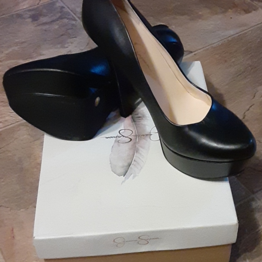 Jessica Simpson heels